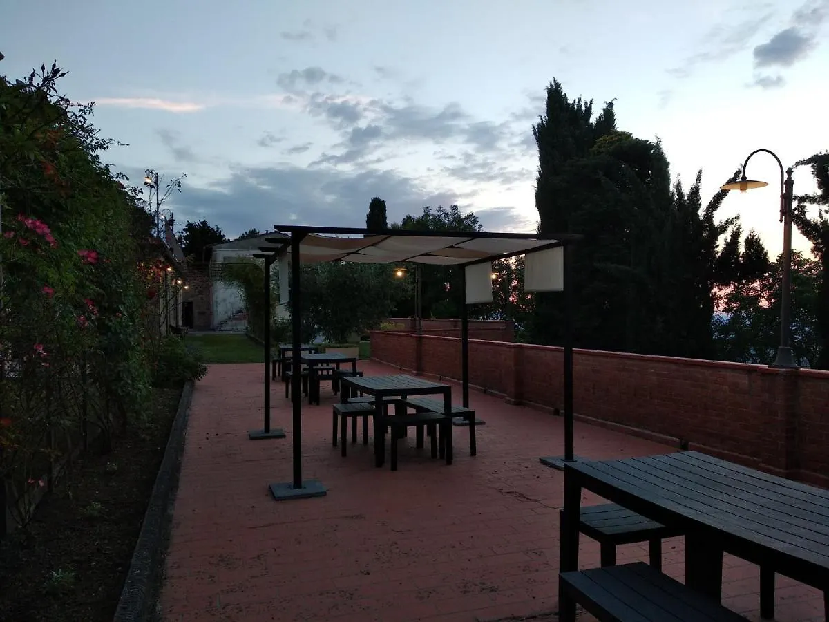 Agriturismo Le Case Di San Vivaldo 蒙塔约内