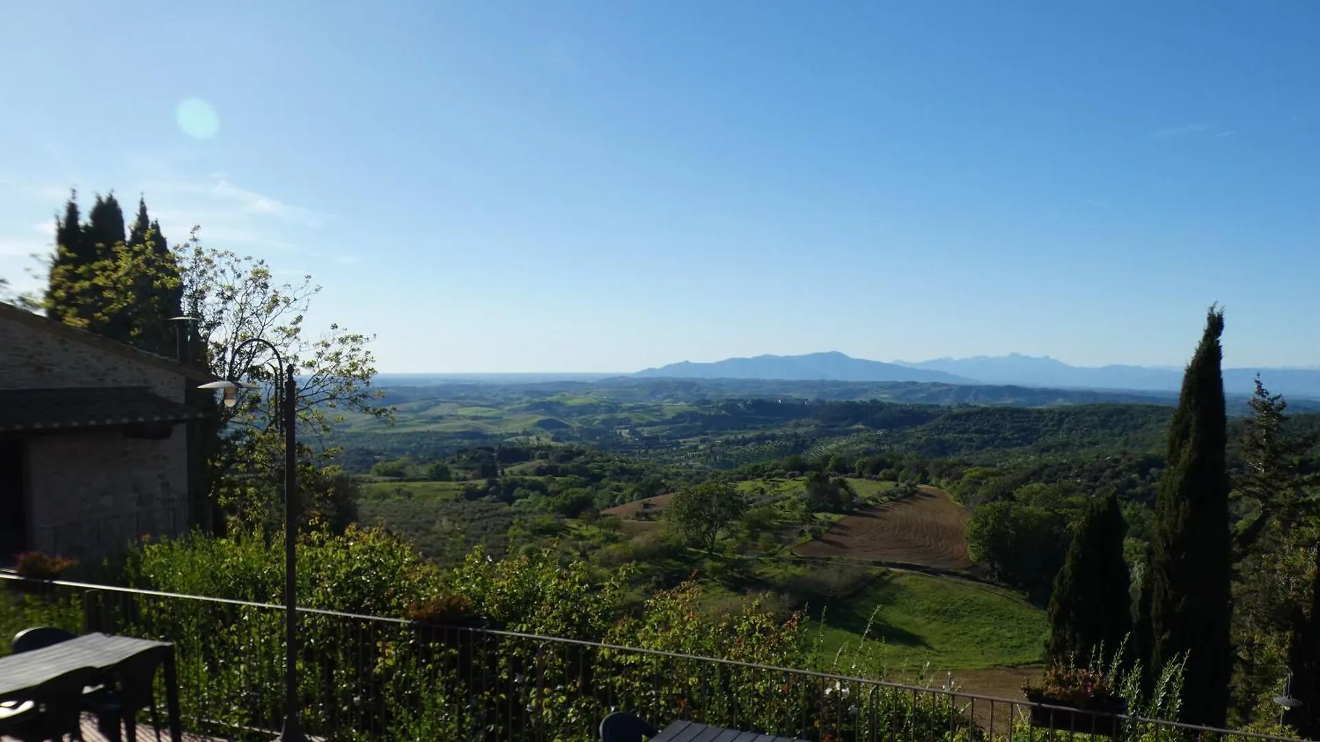 Agriturismo Le Case Di San Vivaldo 蒙塔约内 农家乐